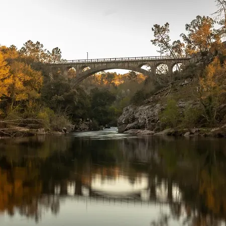 Casa Da Ponte Velha Apartment *